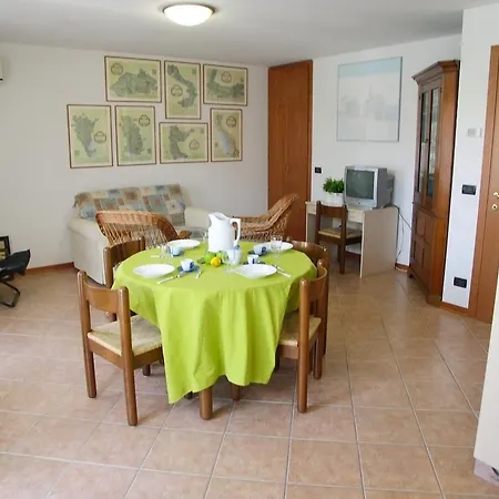 Alessia Appartement Grado Buitenkant foto
