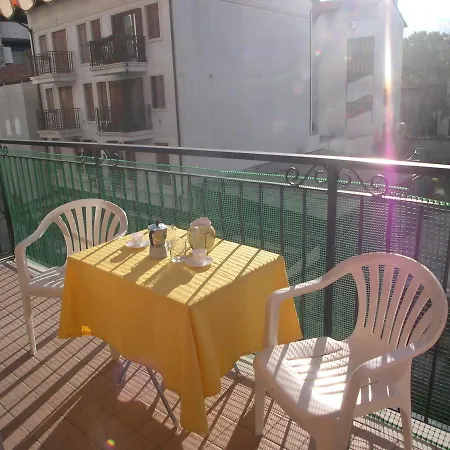 Alessia Appartement Grado Buitenkant foto
